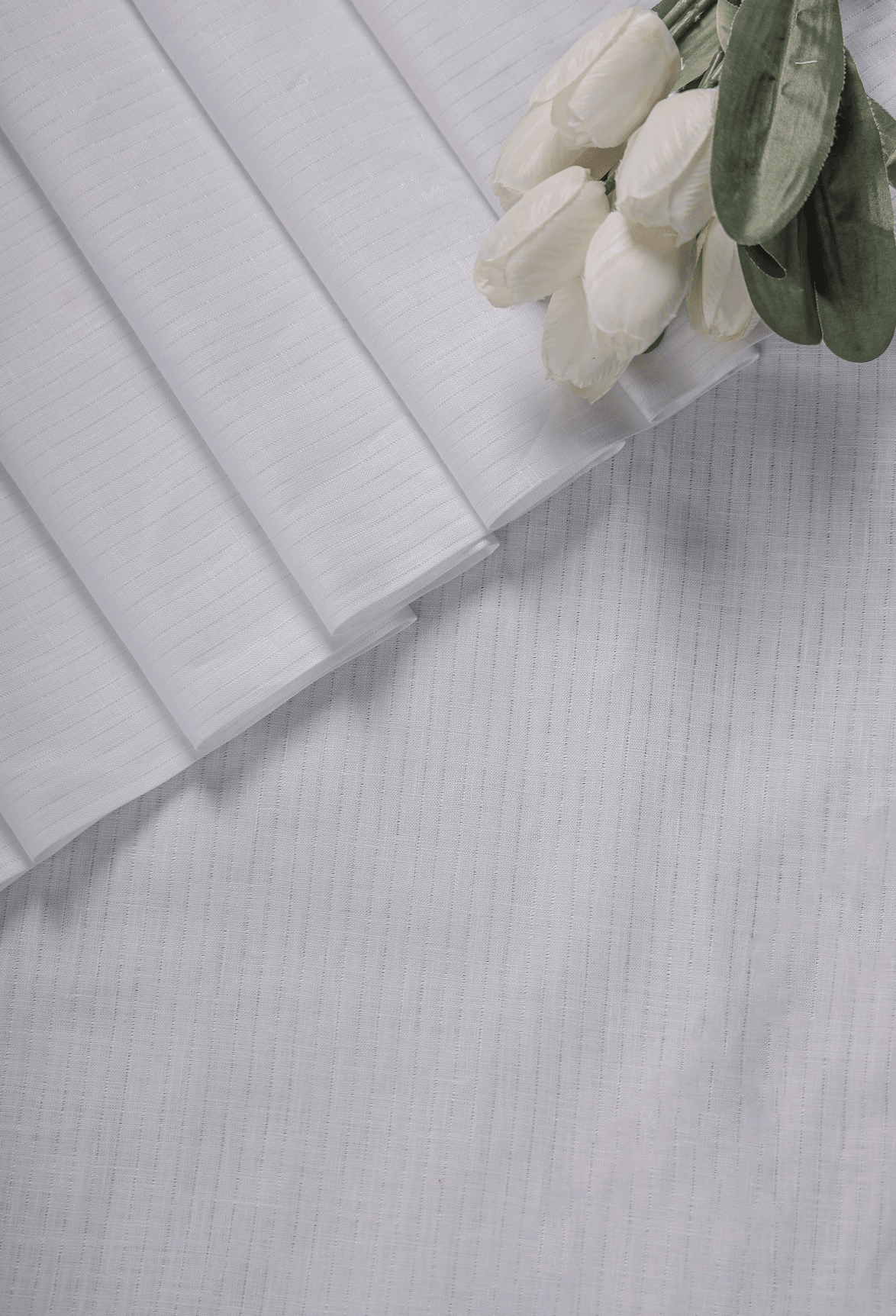Vāyu White 60lea pure breathable linen fabric – Tyra